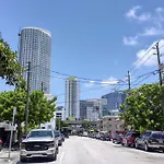 Chic 1 Bedroom Apt With Botanical Vibes Near Brickell