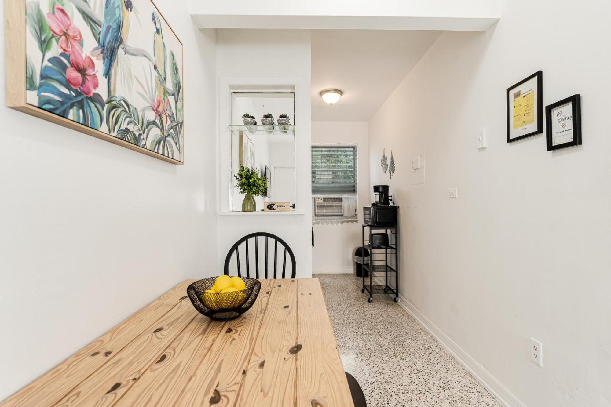 Chic 1 Bedroom With Botanical Vibes Near Brickell Apartment *