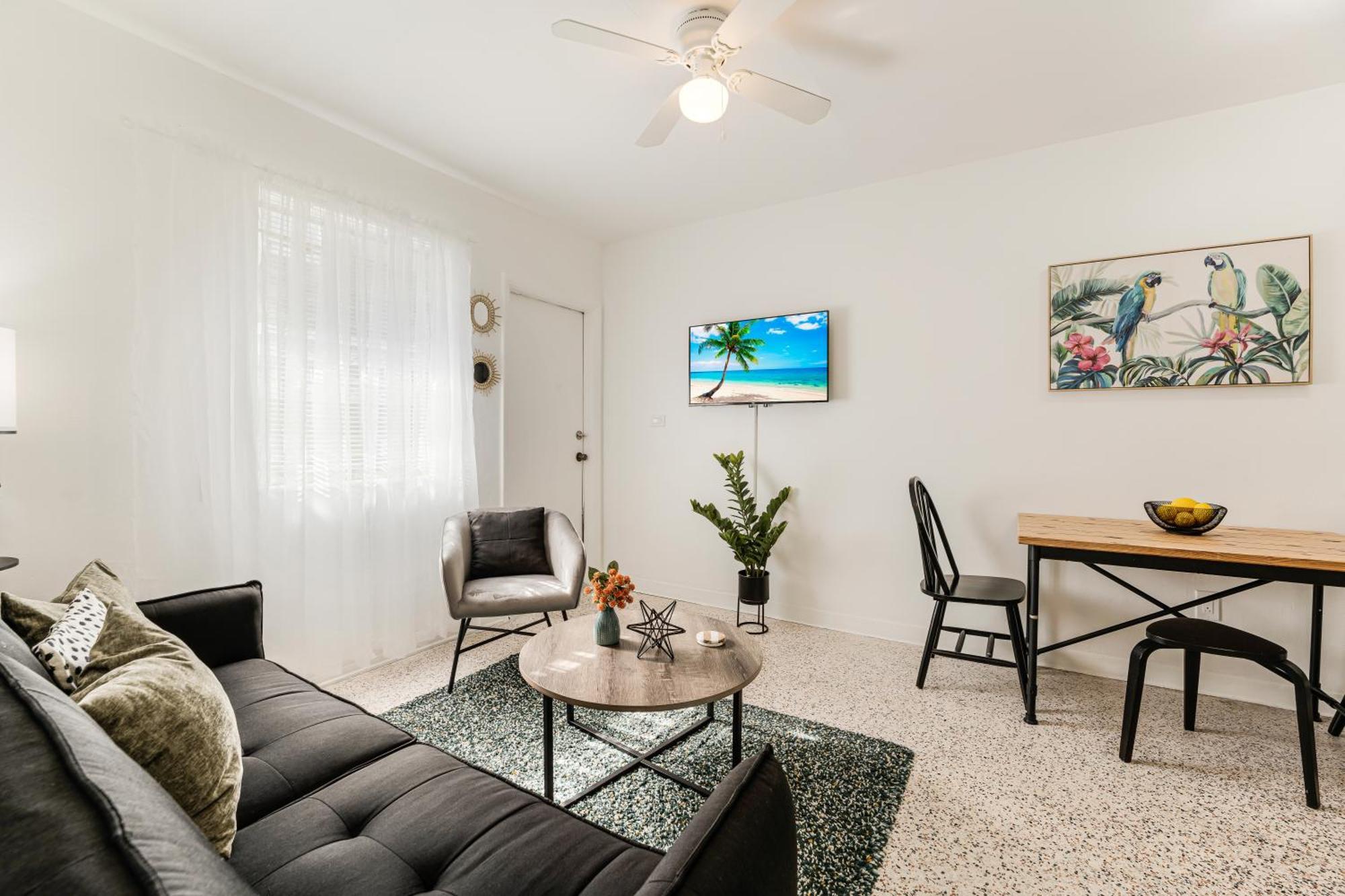Chic 1 Bedroom With Botanical Vibes Near Brickell *